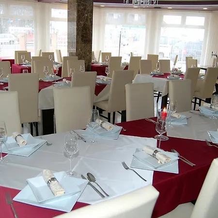 Hotel Zara 3*